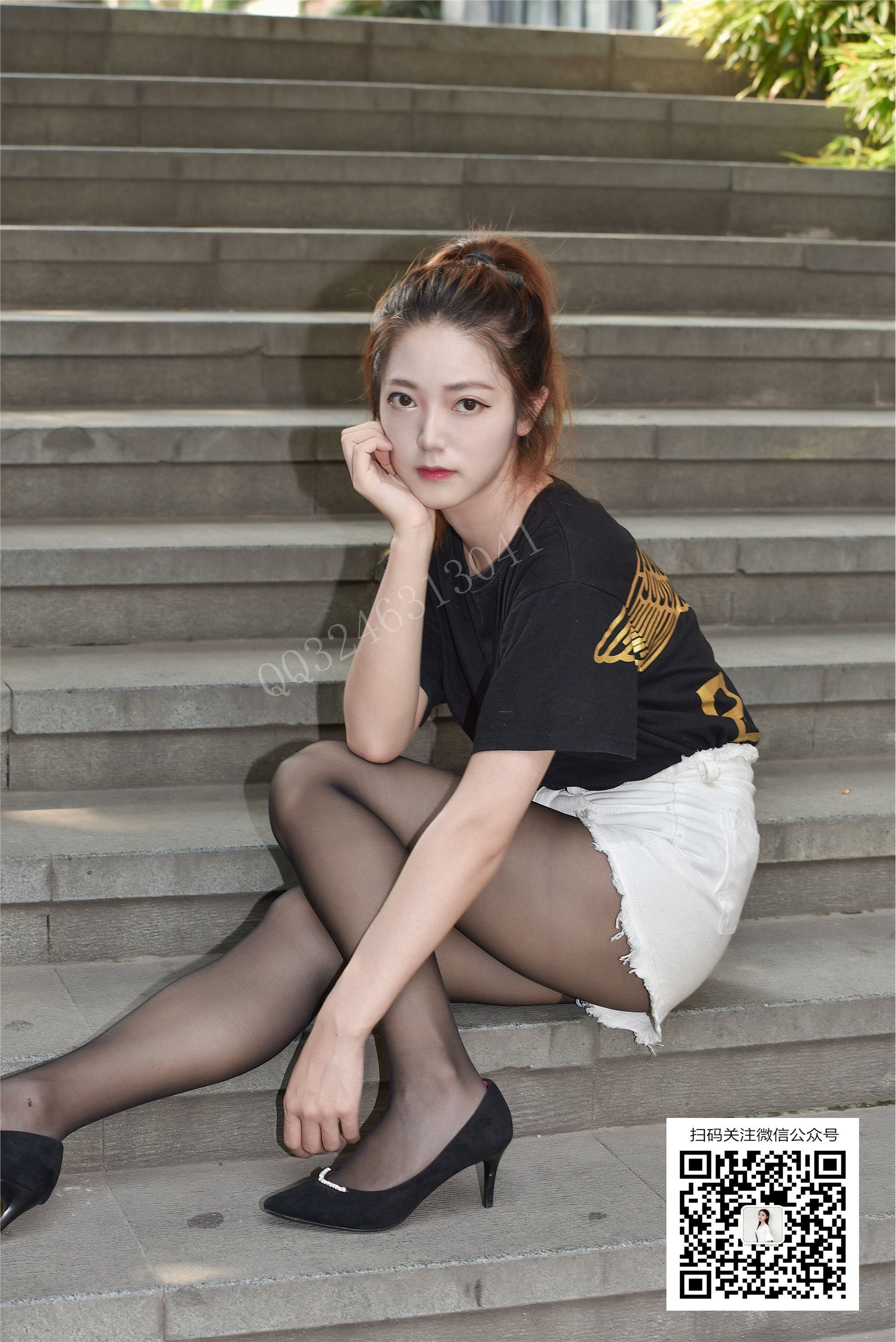 大生模拍 No.074 丽丽-黑丝脚的诱惑